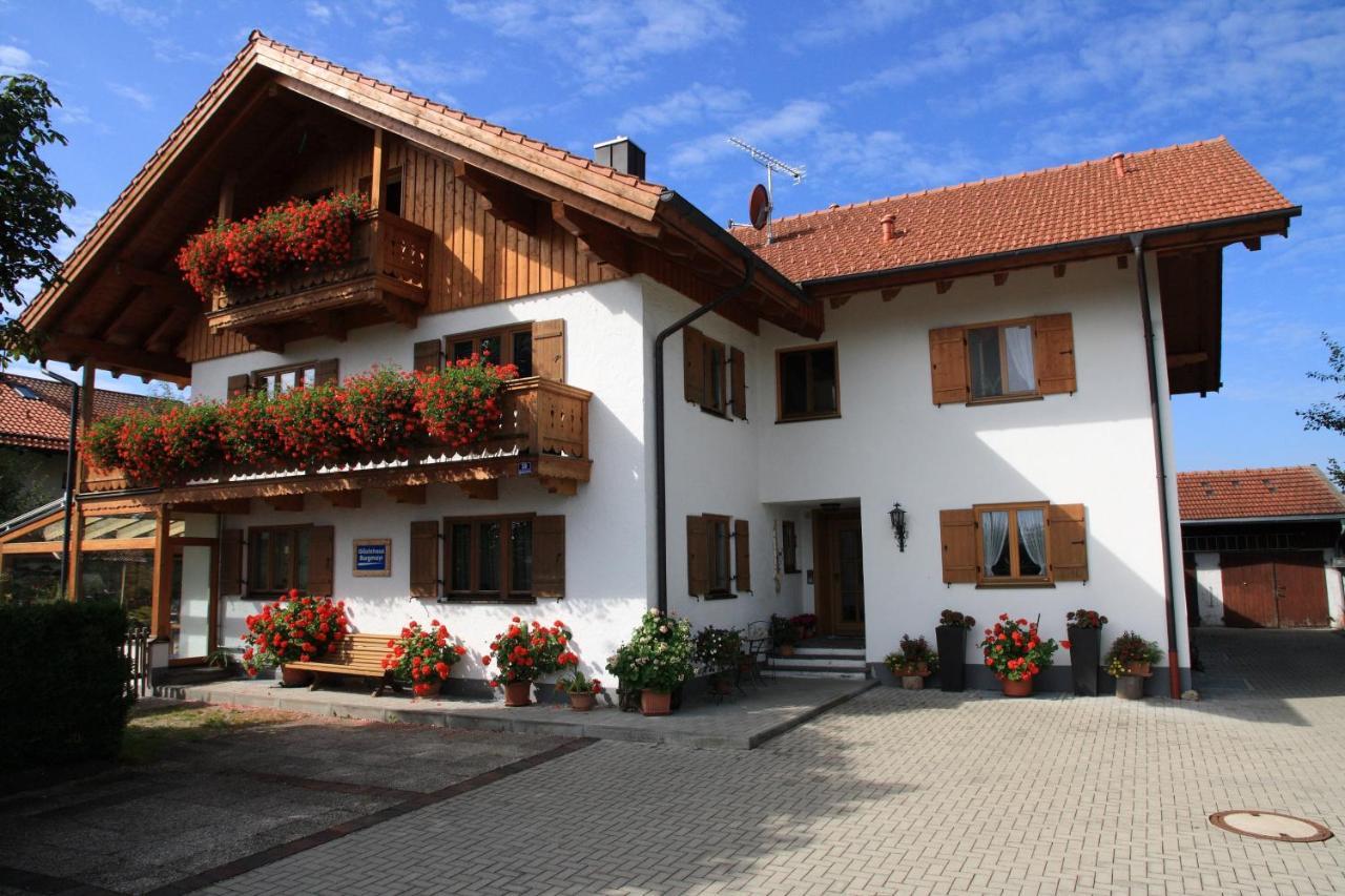 Gästehaus Burgmayr Sauerlach Exterior foto